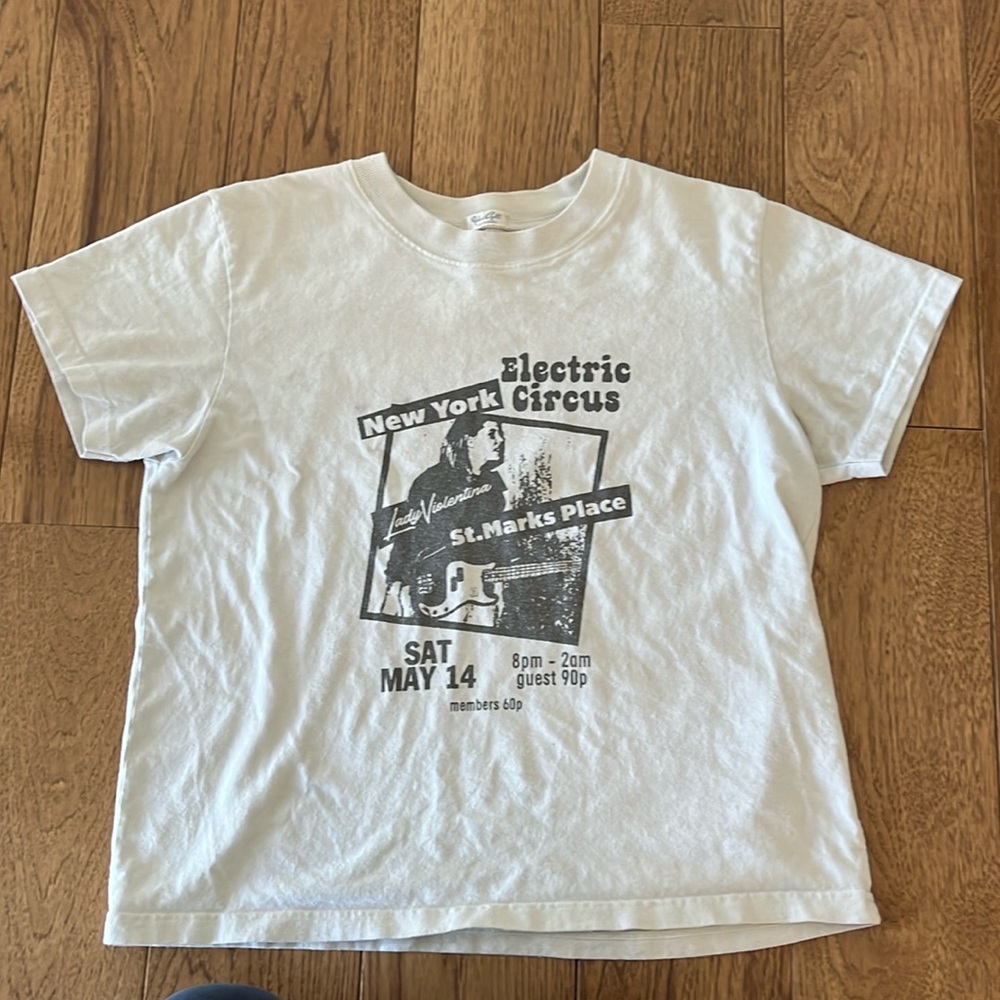 Brandy Melville New York electric circus t shirt 100 cotton